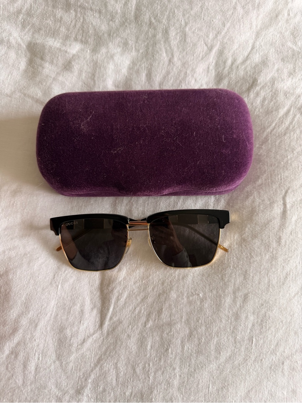 Gucci Black and Gold Half-Rim Sunglasses with Purple Case - Picture 1 of 6